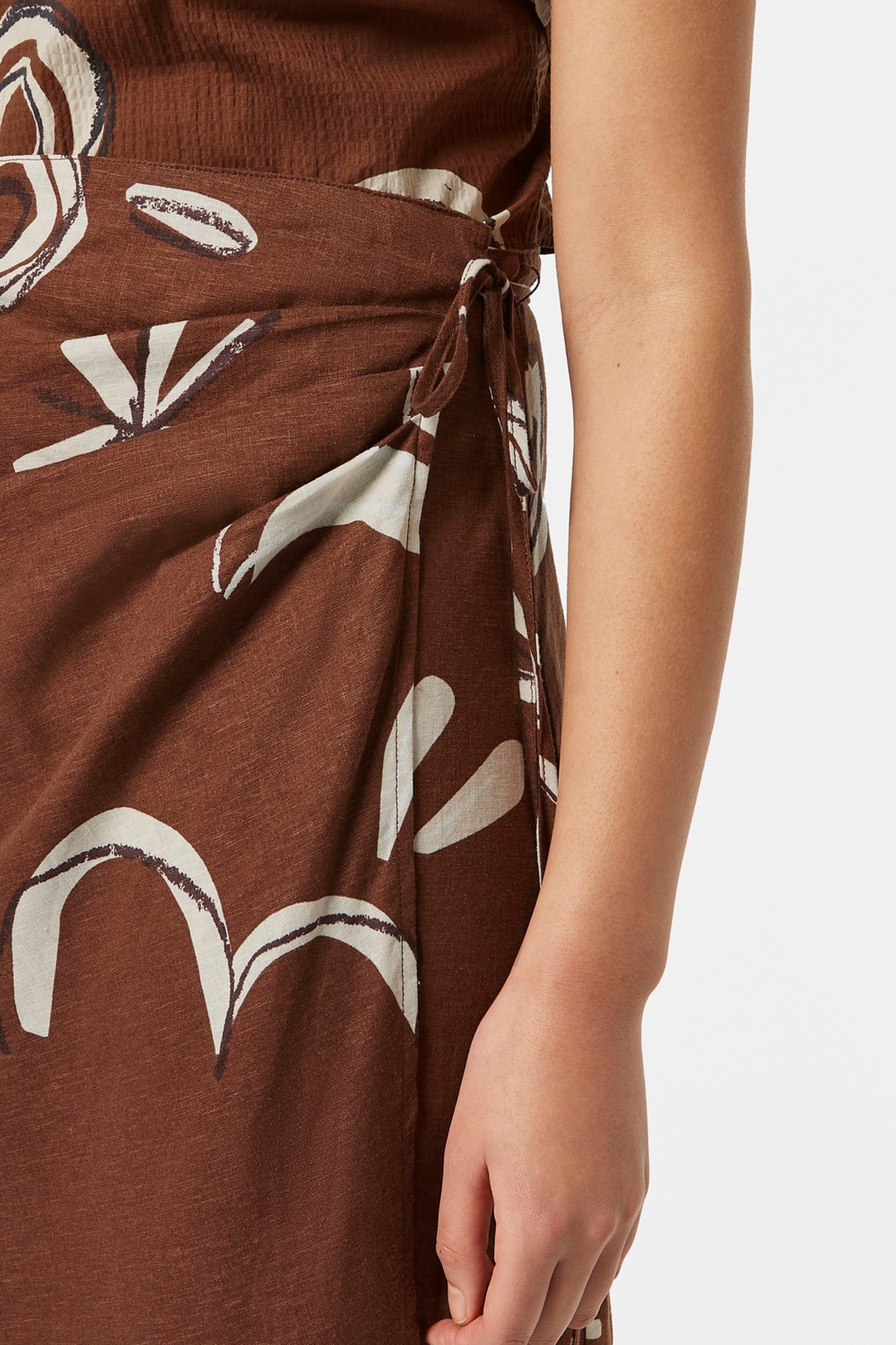 LINEN BLEND PRINTED WRAP SKIRT INKY SUN BROWN 2