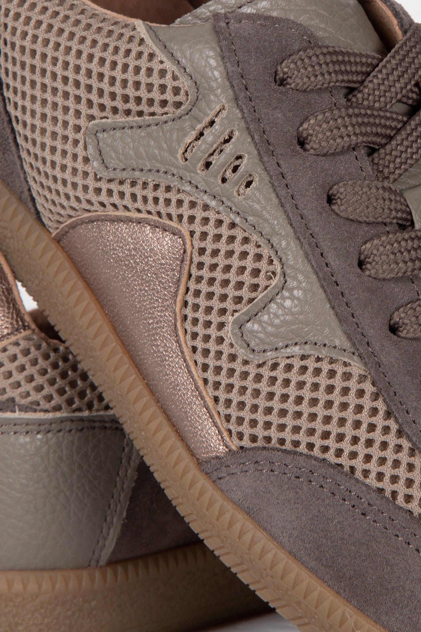 ISELLE ELEFANTE / STONE 5