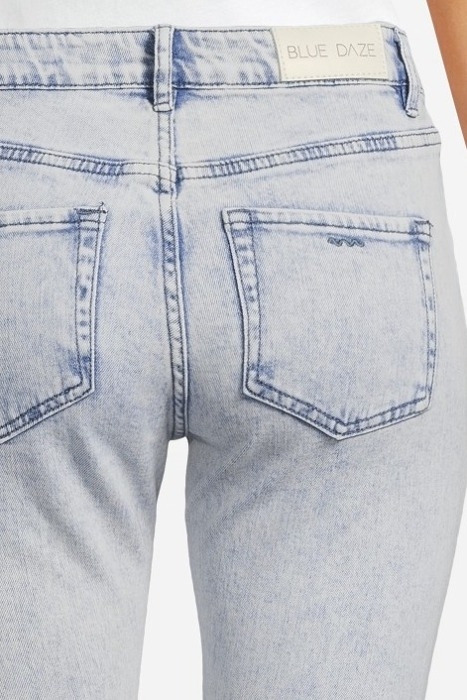 SLIM FIT JEANS LIGHT WEIGHT COTTON BLEACHED DENIM 5