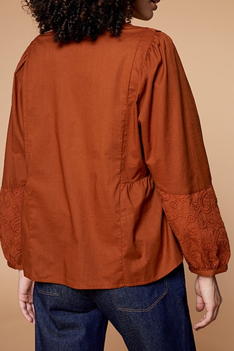 CLOE - CARAMEL BLOUSE WITH EMBROIDERY 2