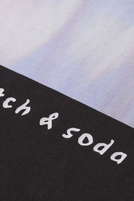 DIGITAL FLOWERS LOOSE FIT T-SHIRT IN ORGANIC COTTON BLACK 3