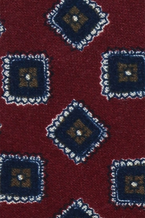 DARK RED GRAPHIC TIE 4