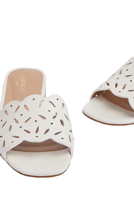 AMAYA SLIPPERS WHITE 4