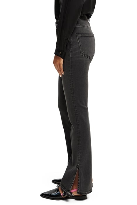 THE CHARM FLARED JEANS — SOULMATE 5