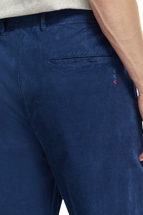 THE DRIFT - REGULAR TAPERED-FIT FINE CORDUROY CHINO MARINE 6