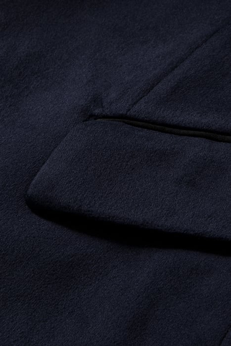 SATIN-LAPEL VELVET BLAZER NIGHT 3