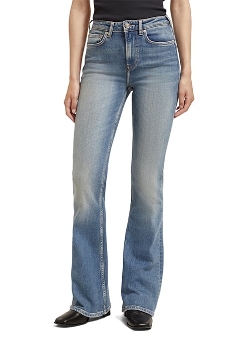 THE CHARM FLARED JEANS — PICTURE THIS 1