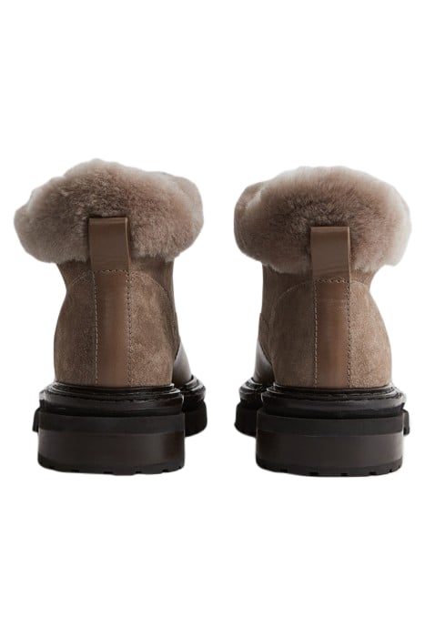 LEONIE-HIKING MINK 4