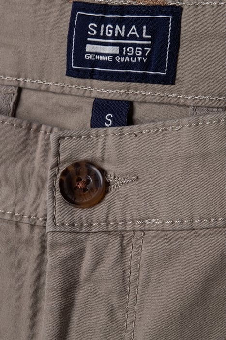 VAN SHORTS KM S23 OAK 3