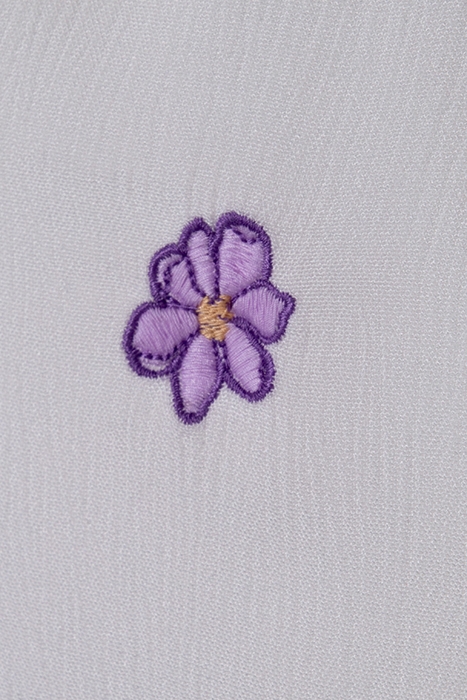 LARAH MACROON WHITE 3