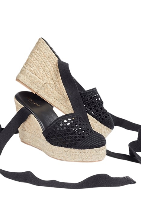 CS MAGNOLIA CROCHET FRONT BLACK 3