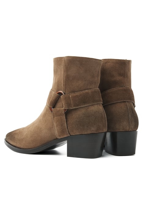 SHELLY CARTER BRUIN 6