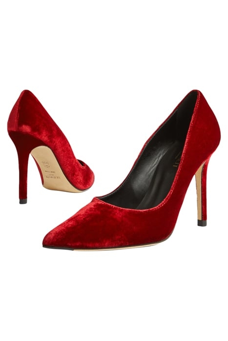 CC FERN POINTED COURTS RED 3