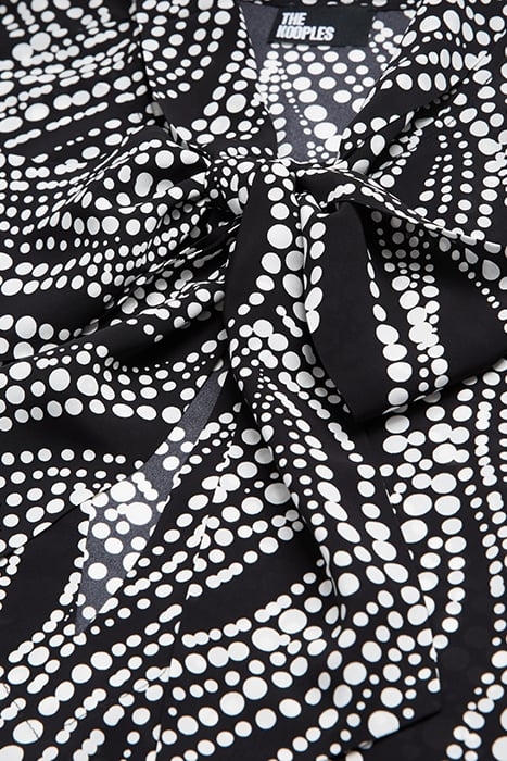 TOP LAVALIERE PEARLS BLACK WHITE 7