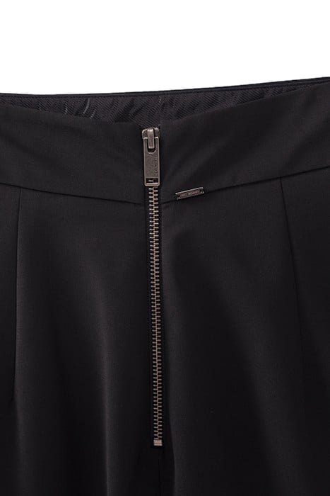 BLACK SHORT SKIRT WITH CHAIN DETAIL BLACK 5