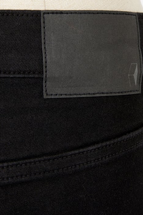 SKINNY JEAN BLACKBERRY 3