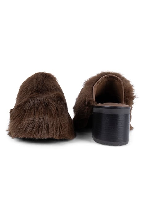 HAIRY PLATFORM CLOG BUTTER 2