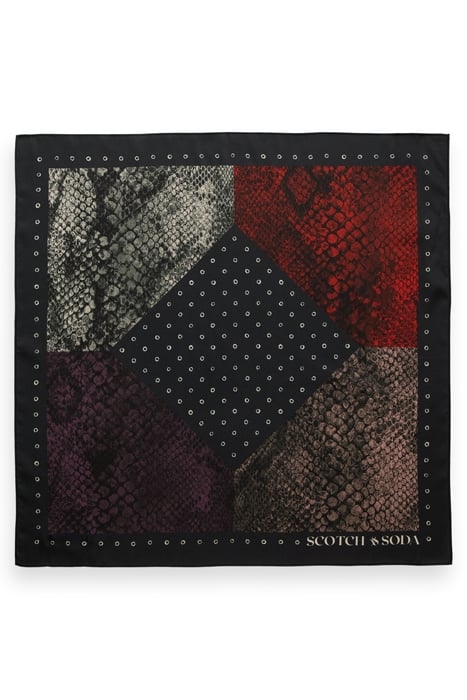 PRINTED SQUARE SCARF SNAKE 4
