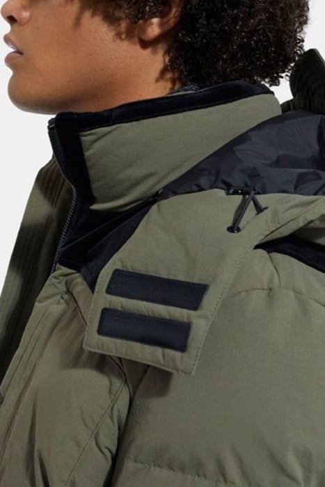 DOWN JACKET WITH CONTRASTED YOKE ALGUE 4