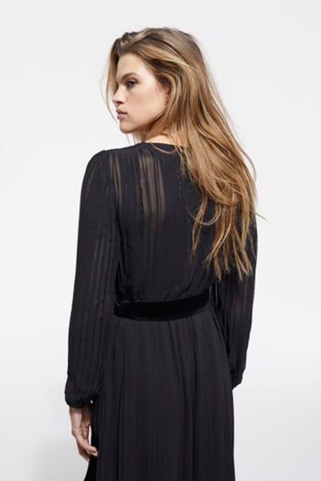 ROBE LONGUE PLISSEE VELVET CEINTURE BLACK 3