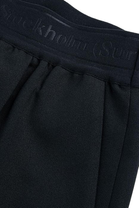 STOCKHOLM SURFBOARD CLUB – ELAINE SHORTS BLACK 5