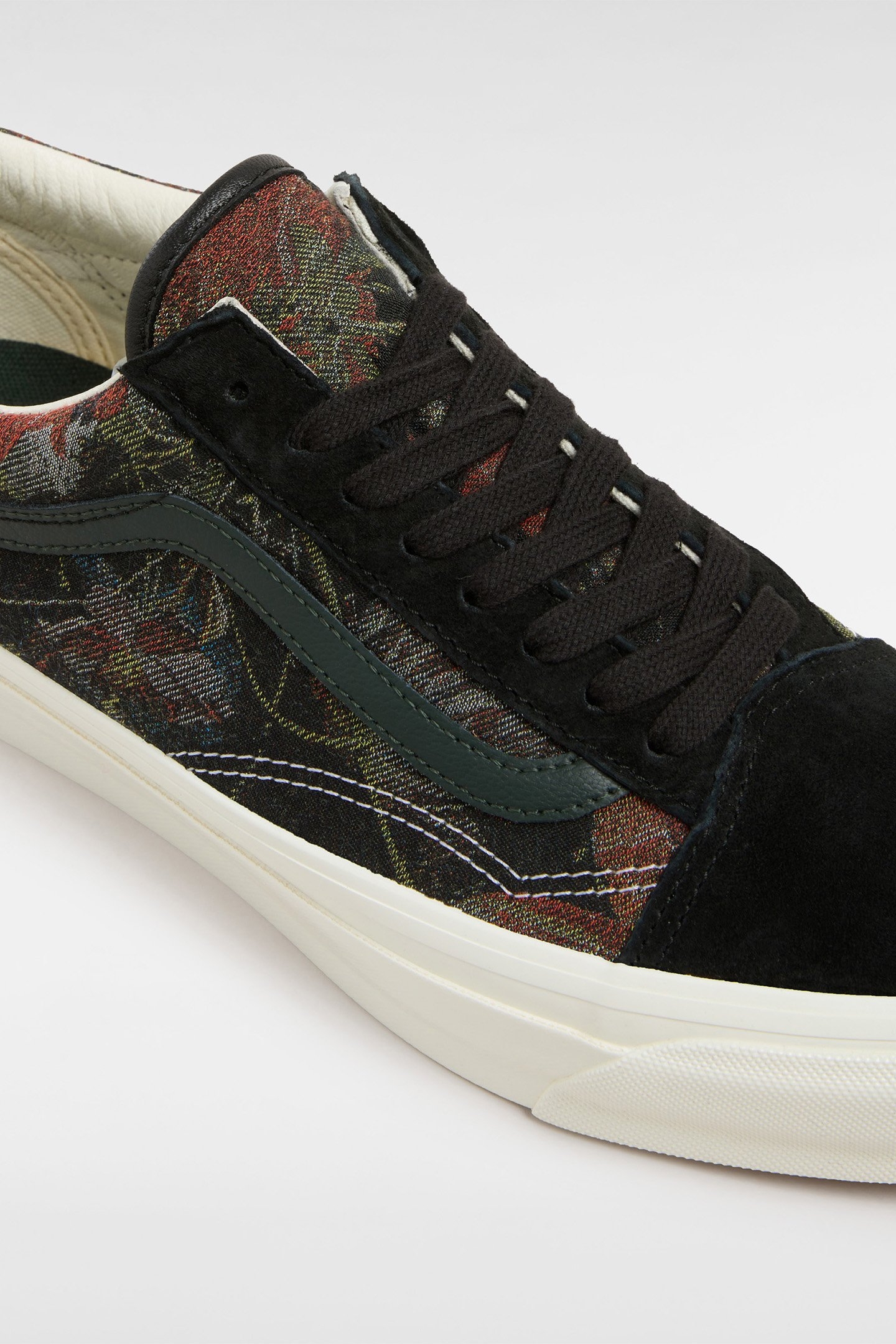 LX OLD SKOOL JACQUARD FLORAL 4