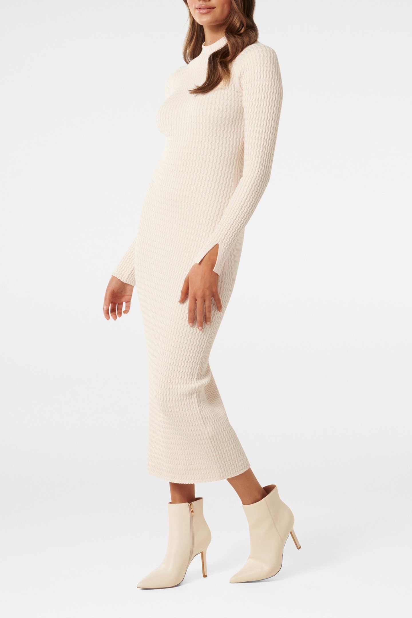 GEORGIA PETITE TEXTURED KNITTED DRESS CREAM 4