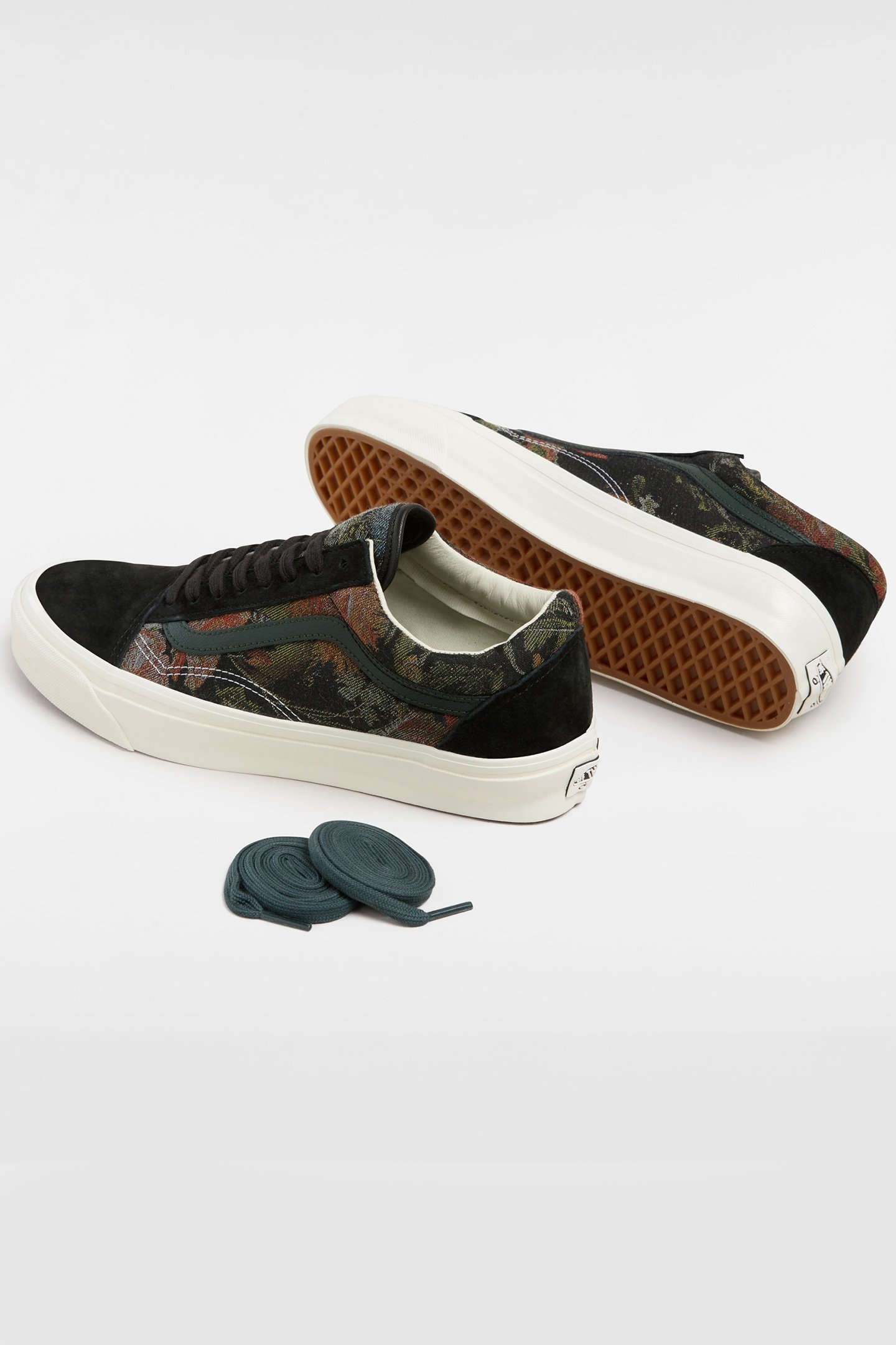 LX OLD SKOOL JACQUARD FLORAL 3