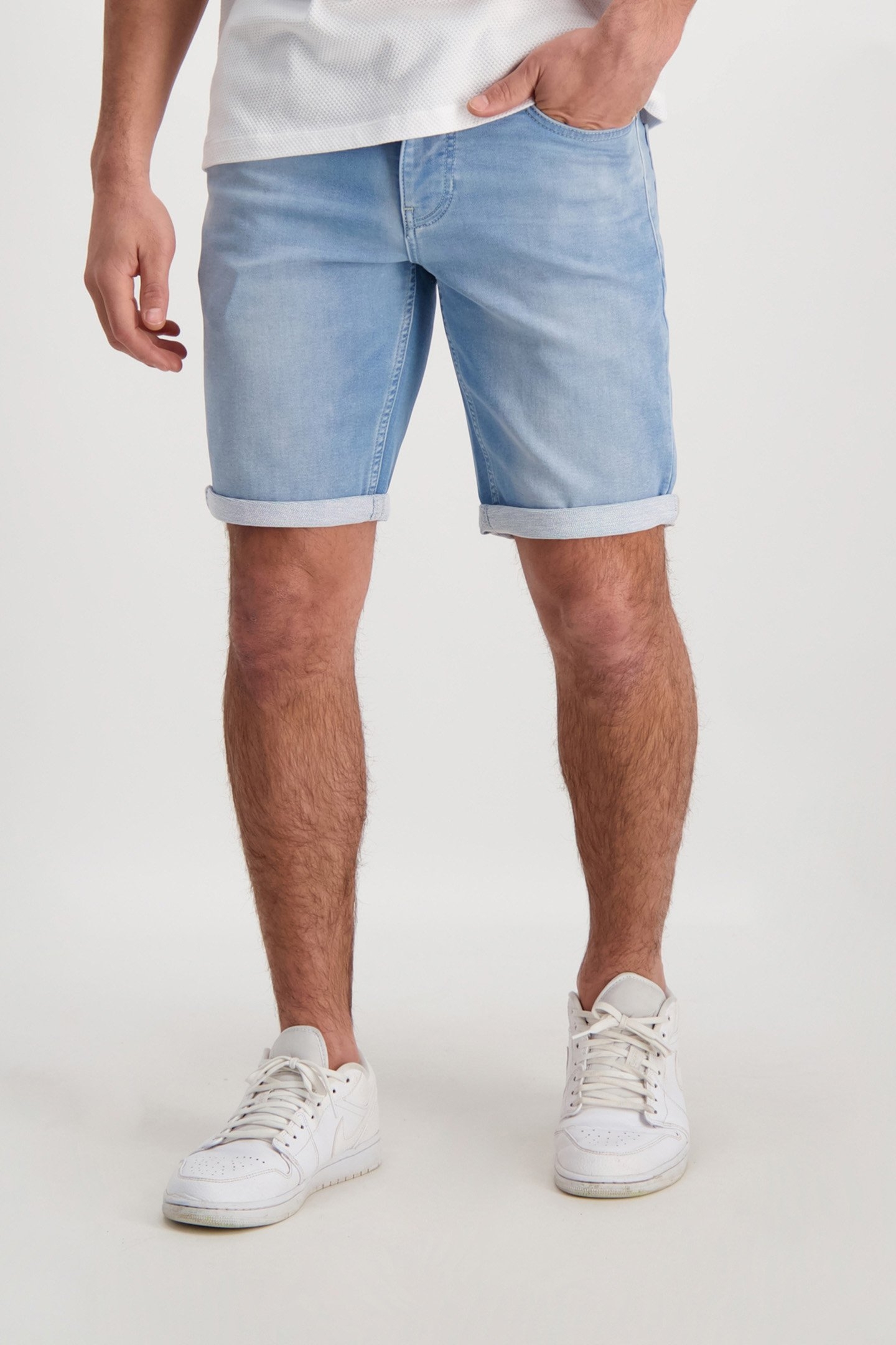 CARDIFF SHORT SW DEN. BLEACHED USED 1