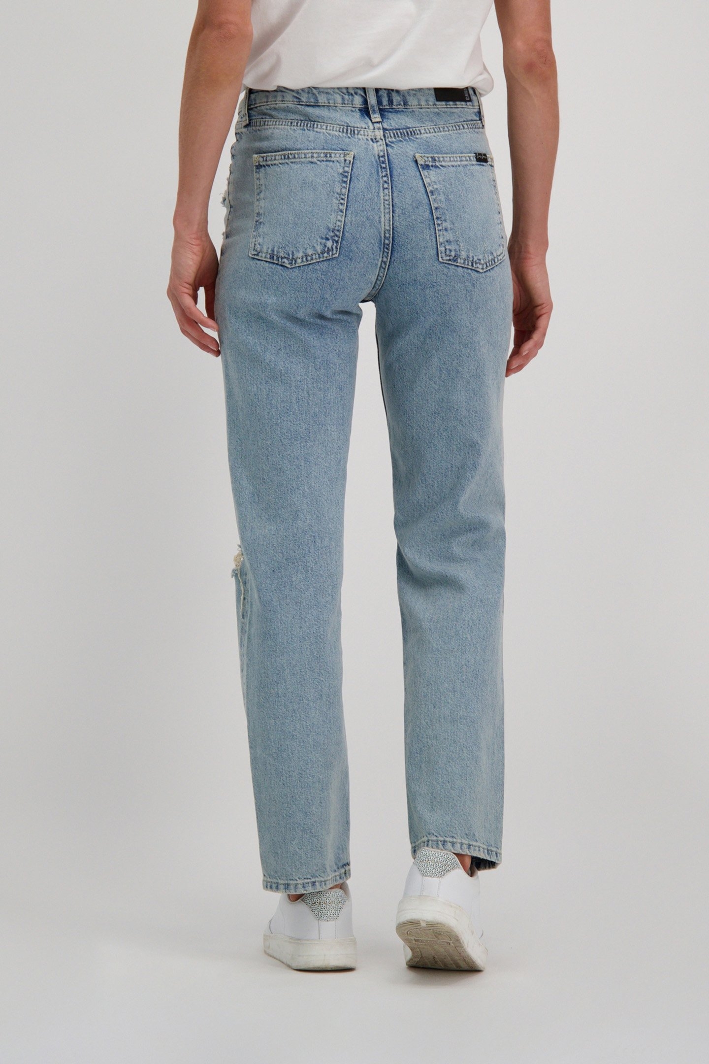 AMBER DENIM DESTROYED BLEACHED 2