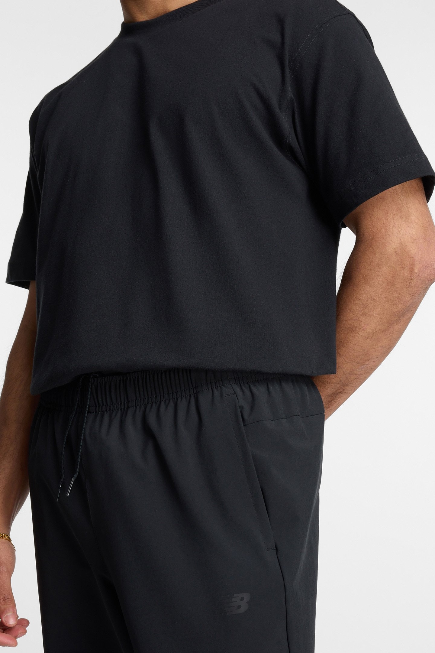 SLIM SWEATPANTS IN BLACK 5