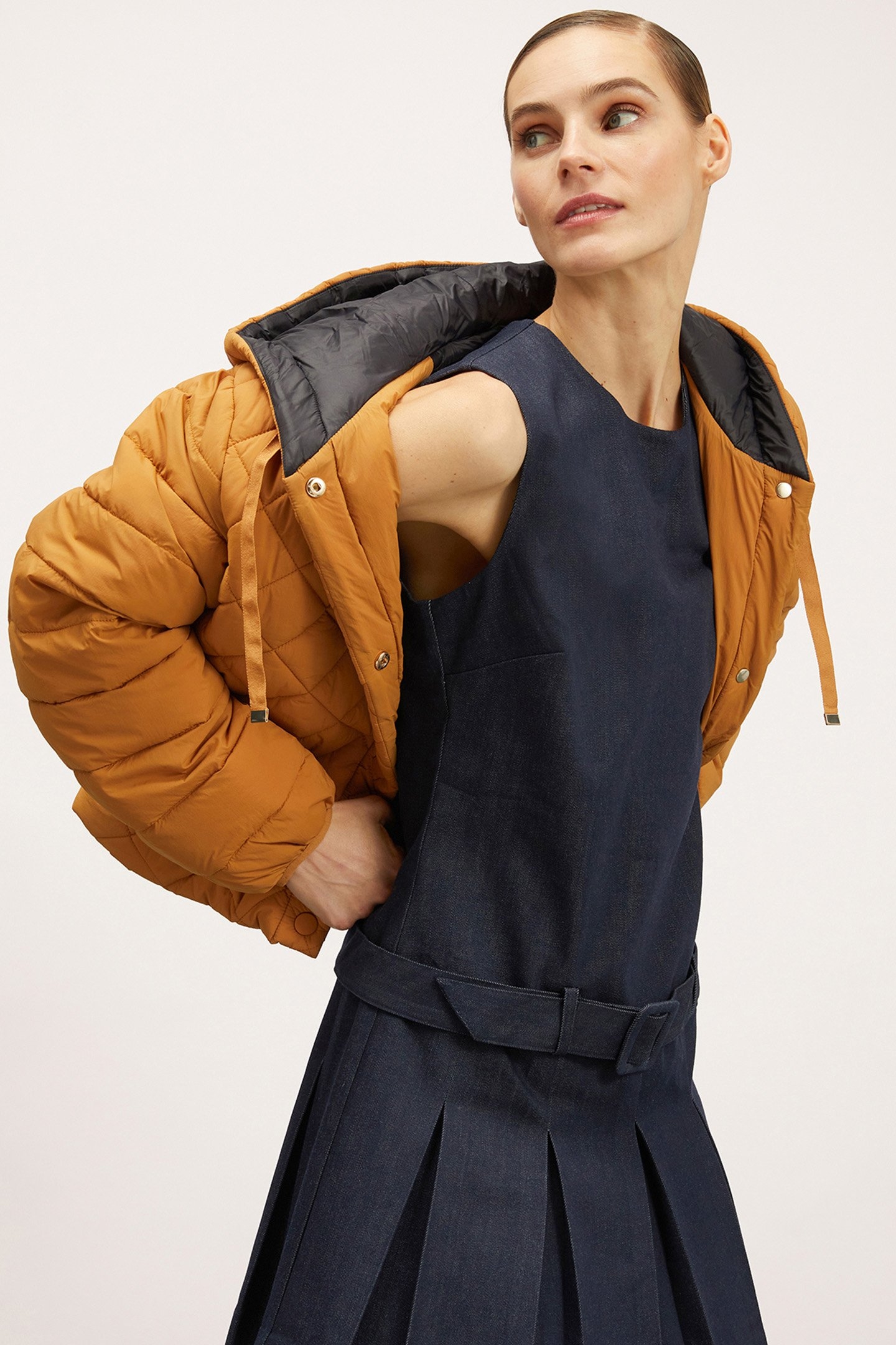 SHORT HOODED DOWN JACKET NATURAL 4