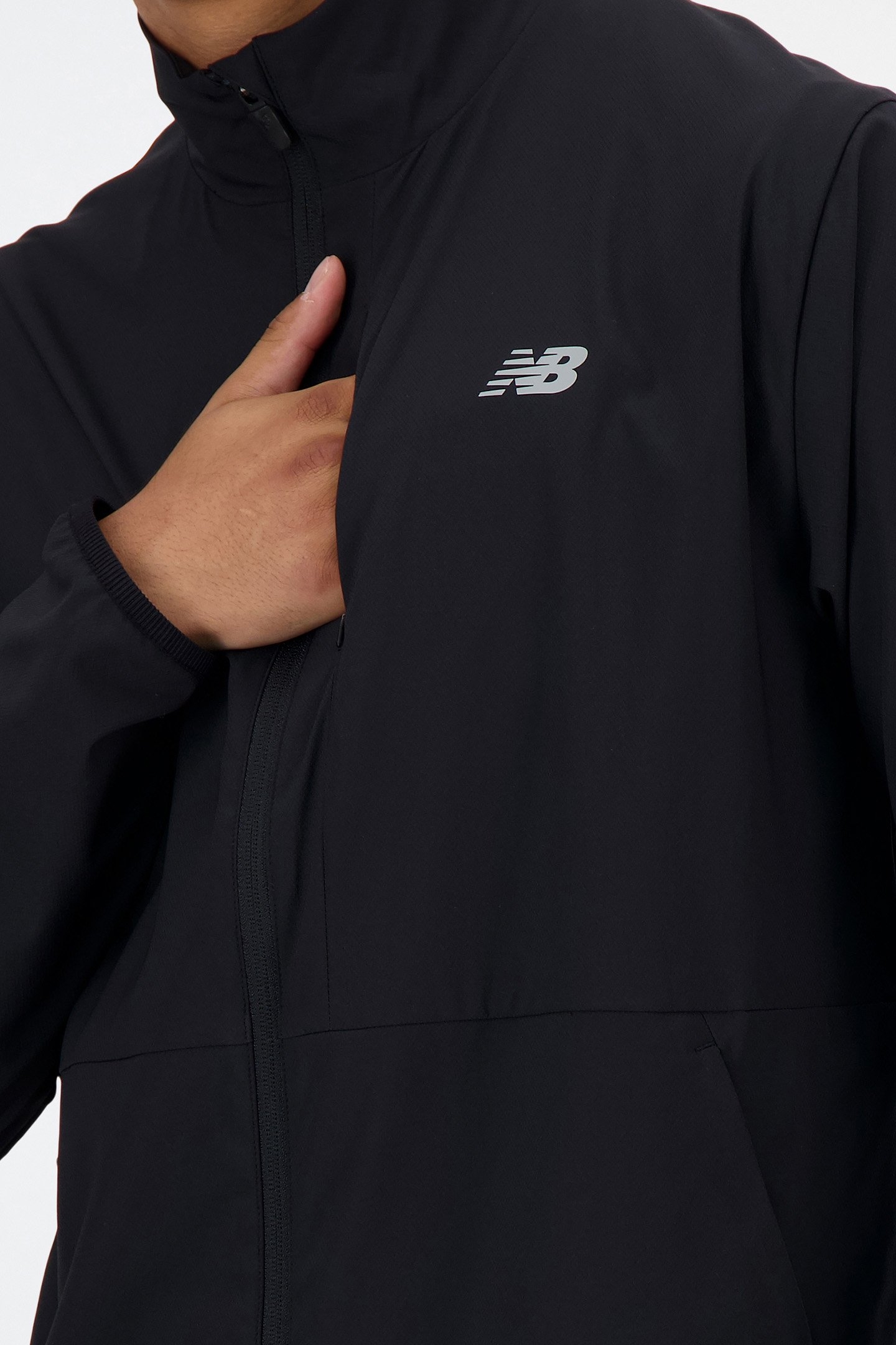 STRETCH WOVEN JACKET IN BLACK 6