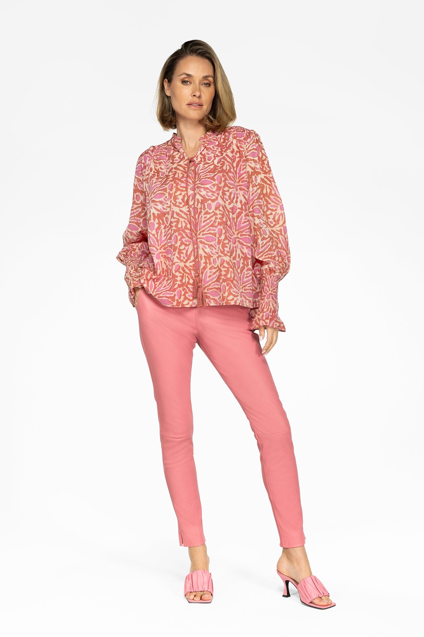 TALYS BLUSH BLOSSOM 1