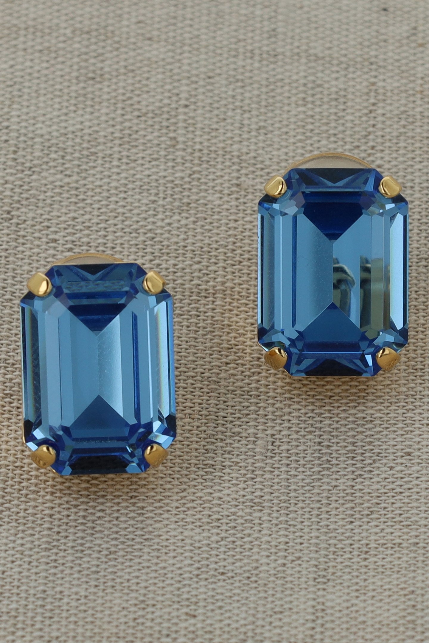 LADY DI EARRINGS LIGHT SAPPHIRE 4