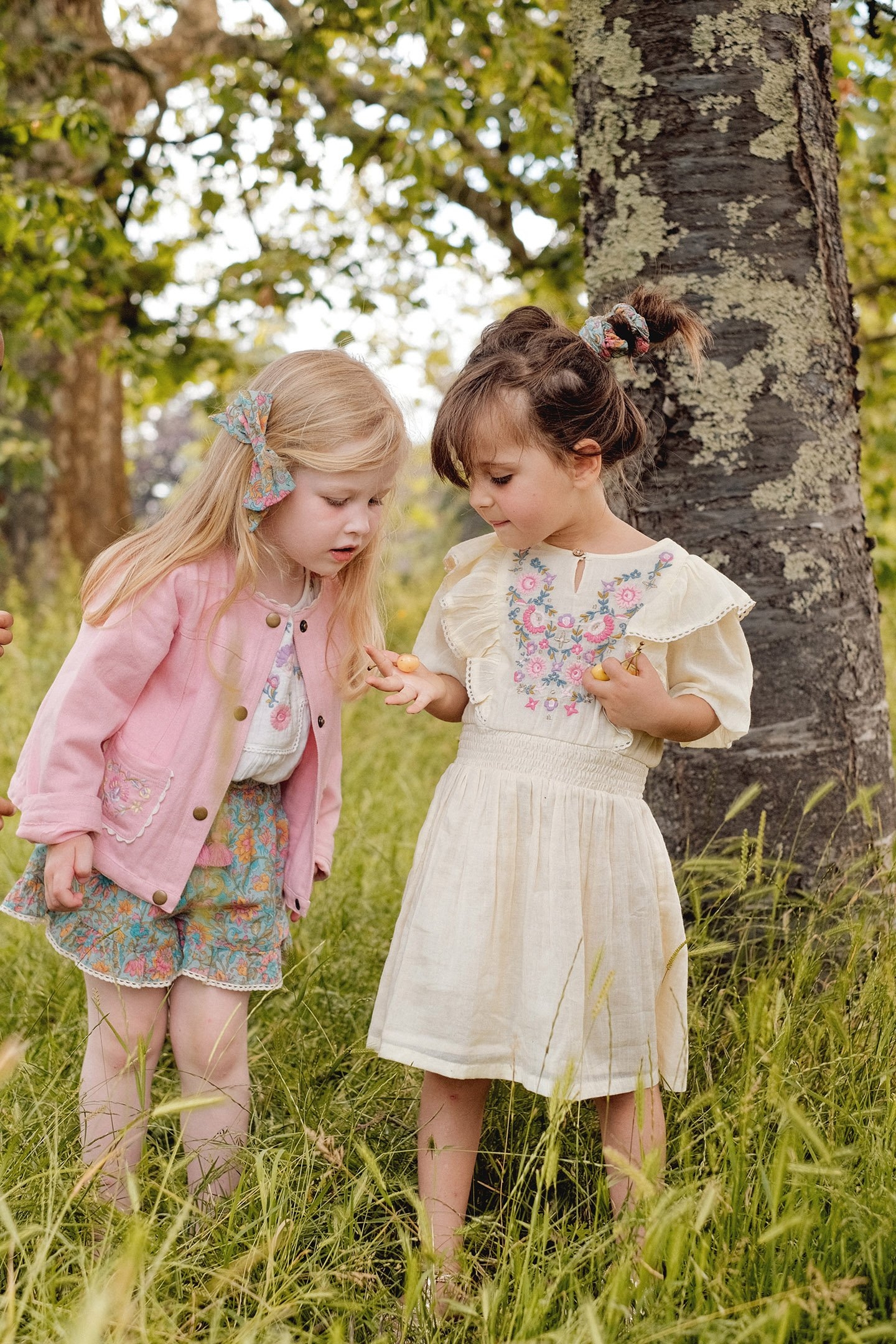 SHORTS VALLALOID WATER RIVER FLOWERS 8