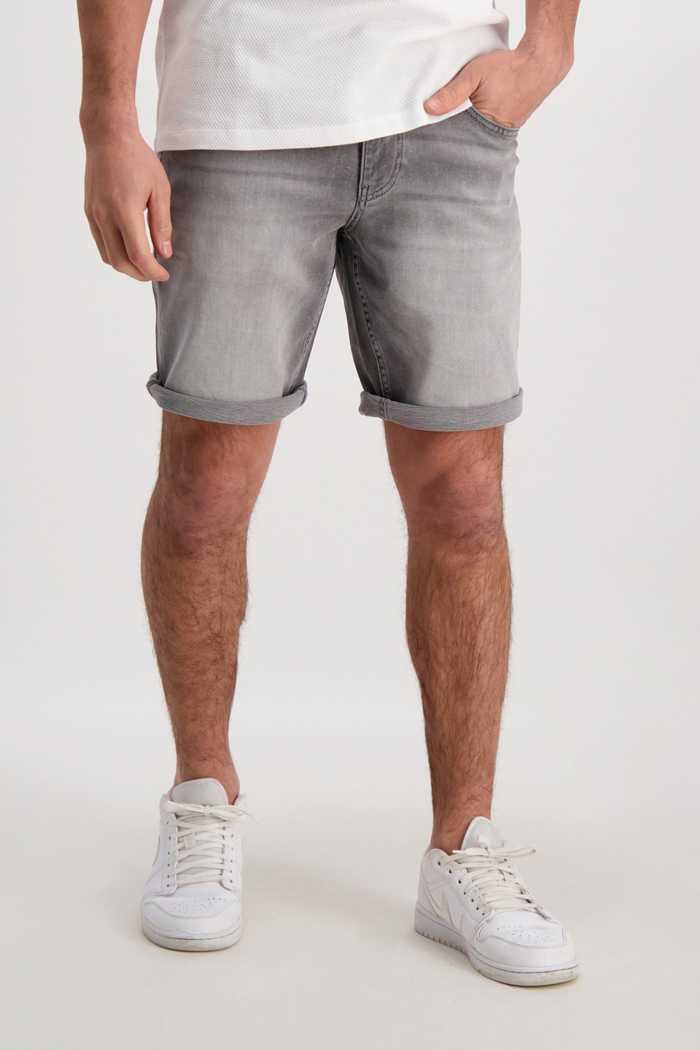 CARDIFF SHORT SW DEN. GREY USED 1