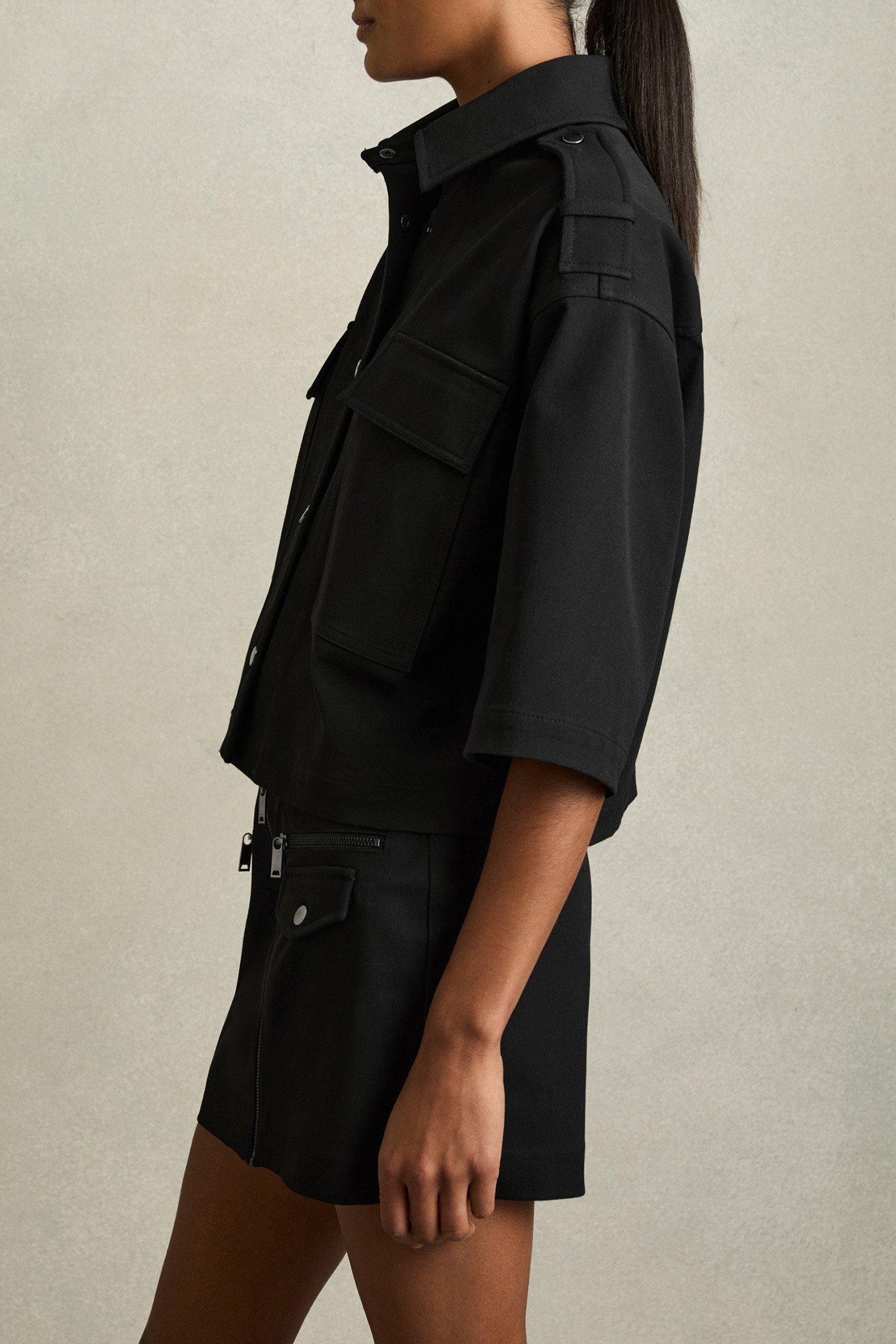 MYRTLE CROPPED SHAKET BLACK 4