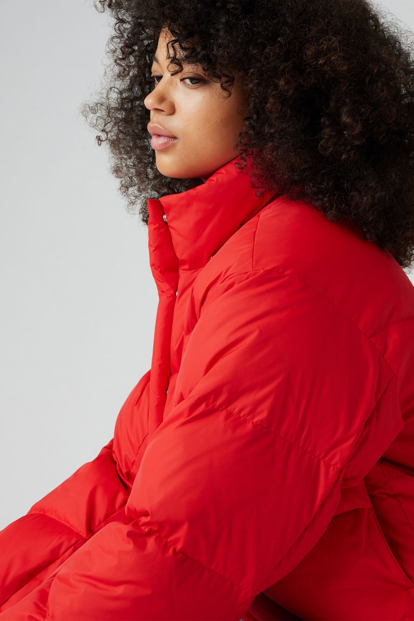 WESTERN BUBBLE SHORTY PUFFER COAT IN RED 5