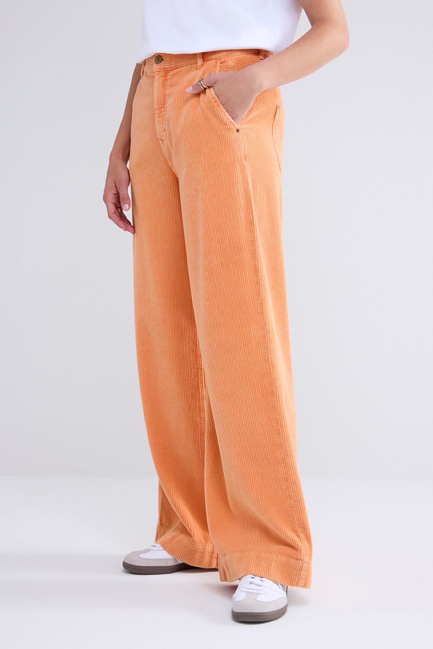 FLARED PANTS FLUID STRETCH CORD REDS 1