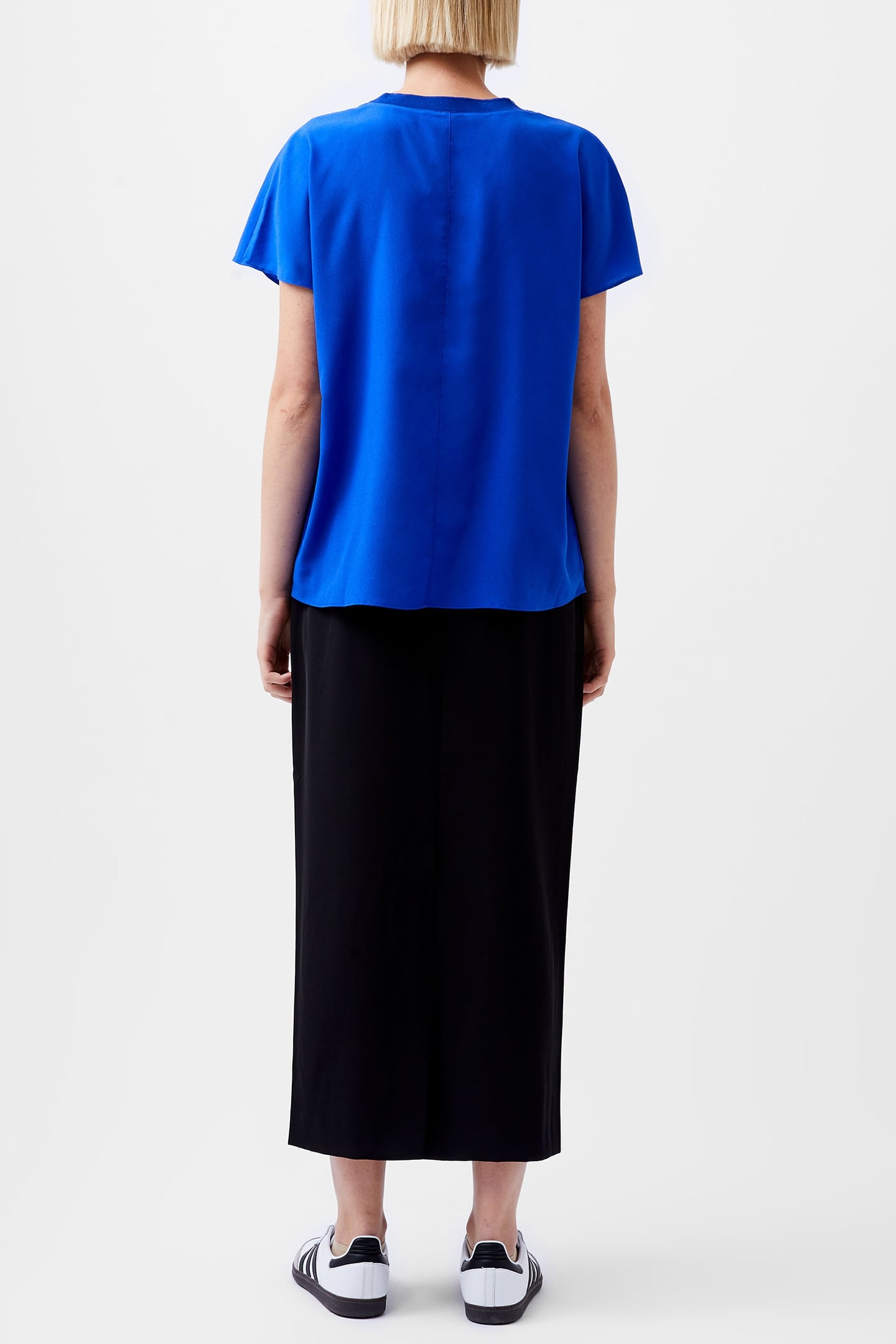 CREPE LIGHT CREW NECK TOP SAPPHIRE BLUE 2