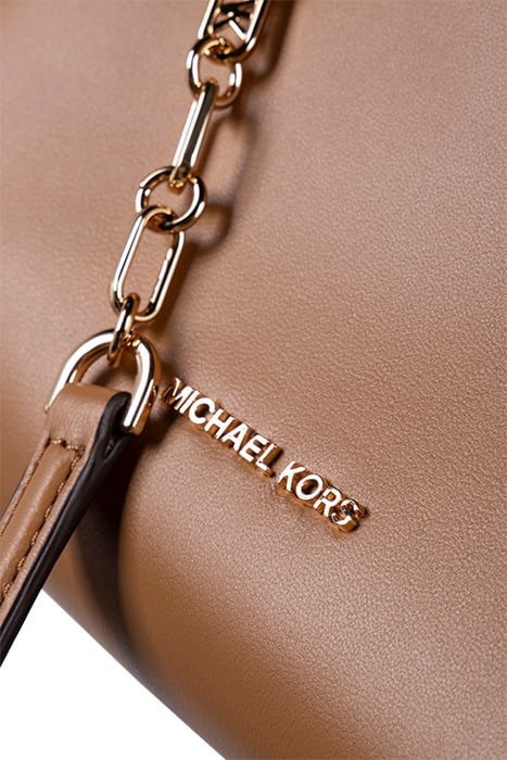 MEDIUM TOP ZIP CROSSBODY BAG WITH GOLD CHAIN IN CAMEL 5