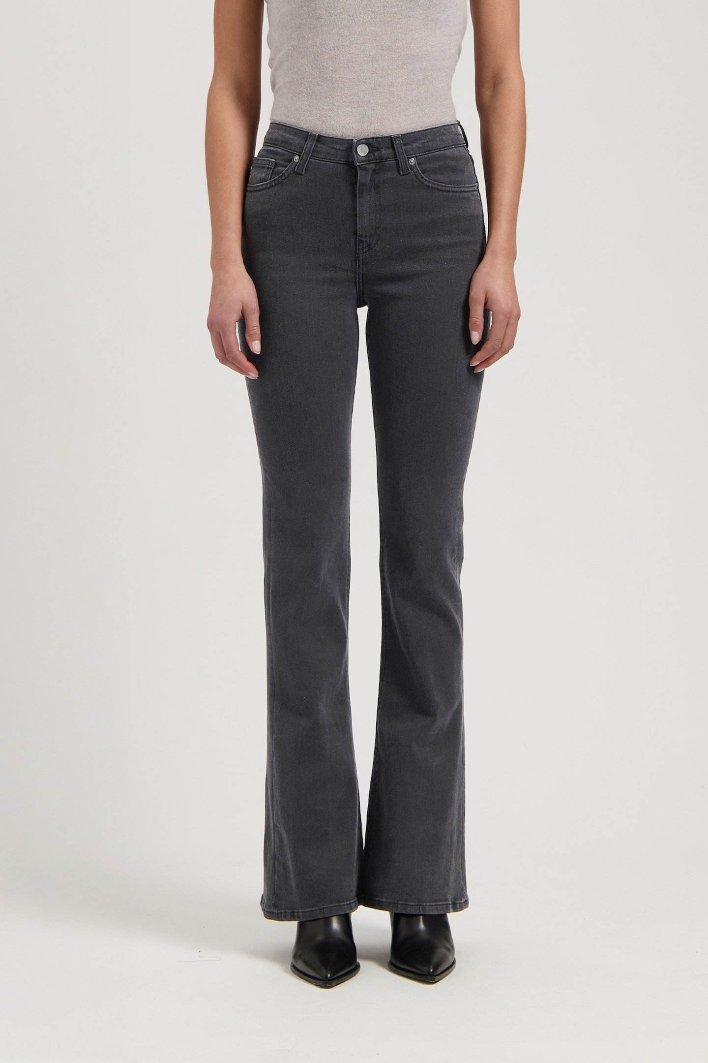 ISY FLARED O3 GREY 3