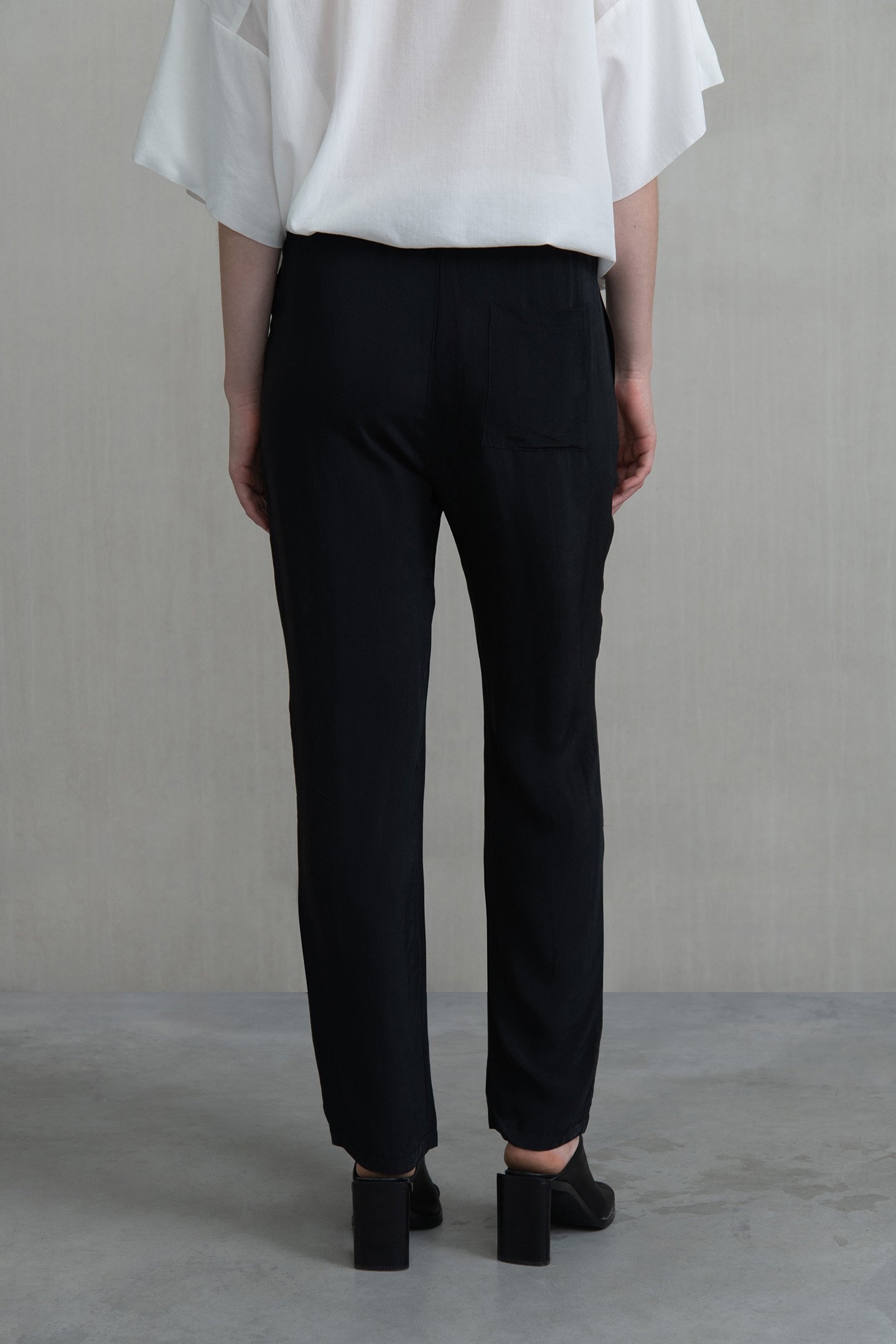 HARJO C TROUSERS BLACK 2