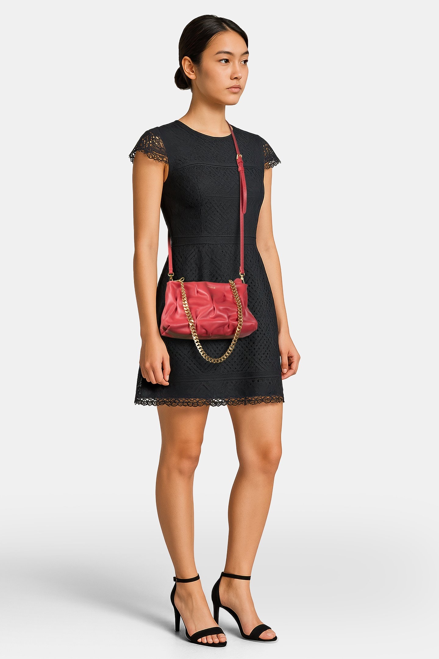 SHOULDER BAG IN TEXTURED LEATHER 2