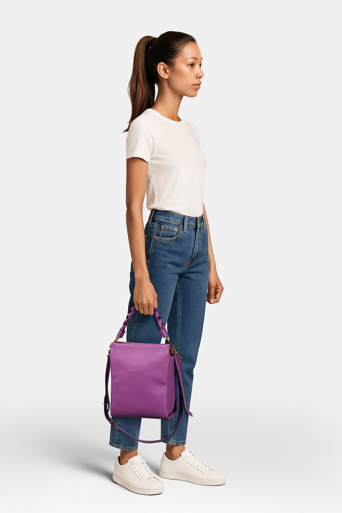 HANDBAG IN LEATHER 1