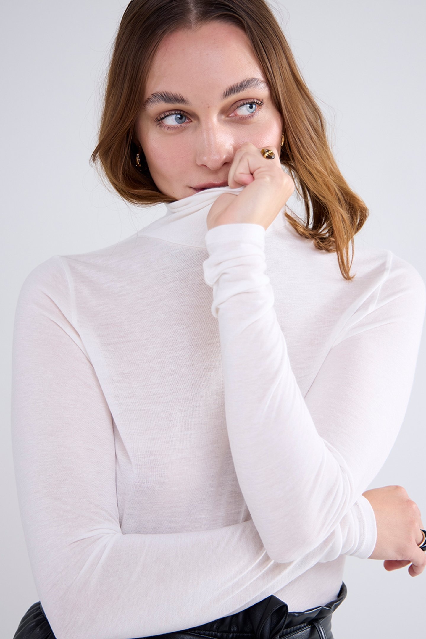 TURTLE NECK TOP LYOCELL WOOL BASICS WHITES 3