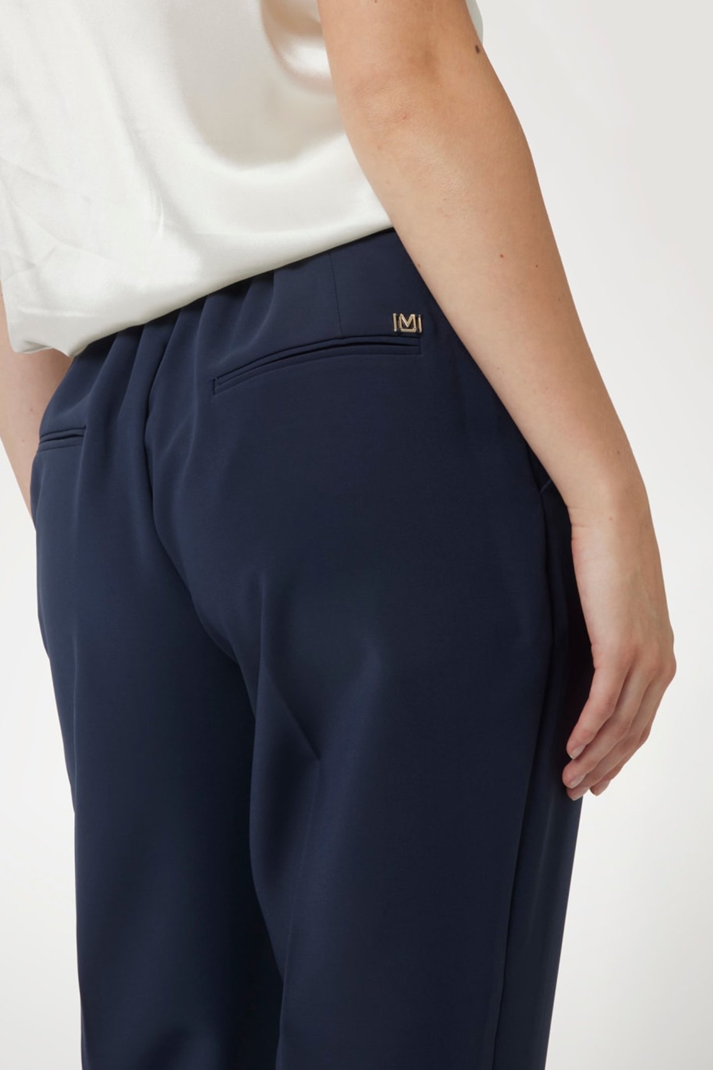LEILA CHINO PANT BLUE IMPACT 5