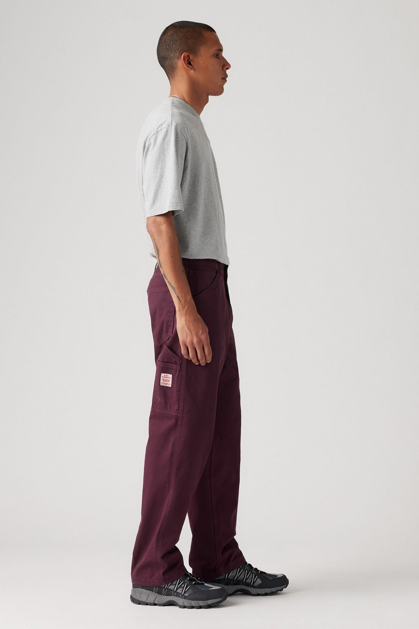 568 LOOSE STRT CARPENTER DEEP BURGUNDY 5