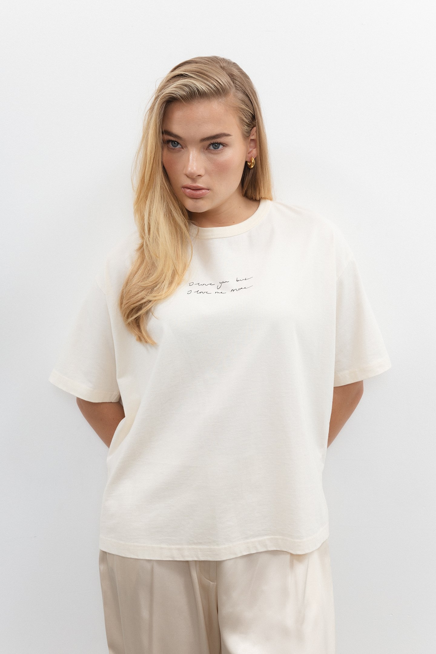 SIGNATURE TEE COCONUT MILK 1